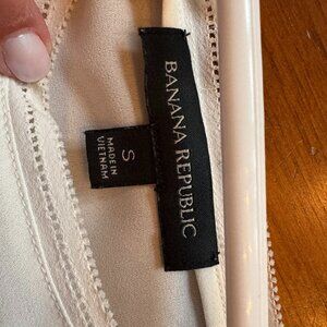 Banana Republic Off White Women's Satin Top Size Small